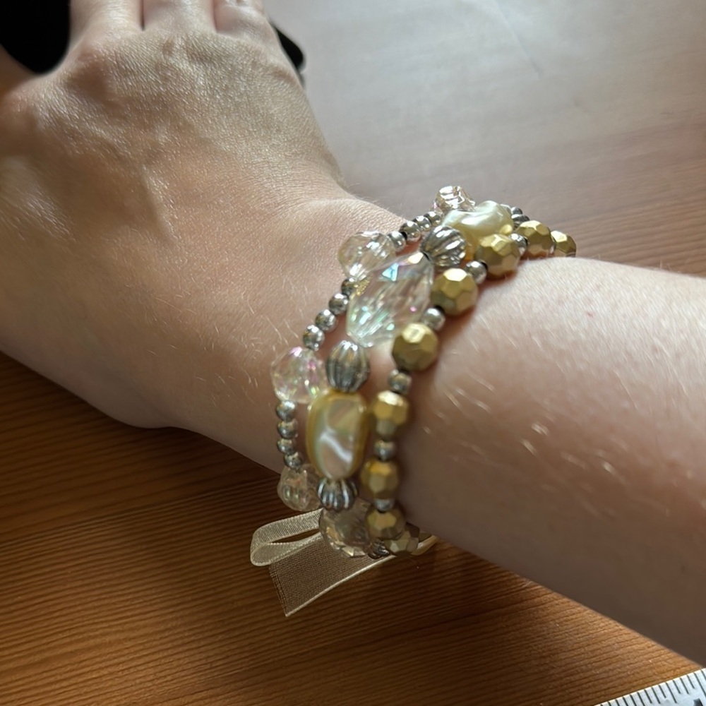 Elegant Gold and Silver Beaded Bracelet Set - Picture 3 of 5